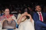 Sonakshi Sinha, Ranveer Singh, Poonam Sinha at trailor Launch of film Lootera in Mumbai on 15th March 2013 (69).JPG